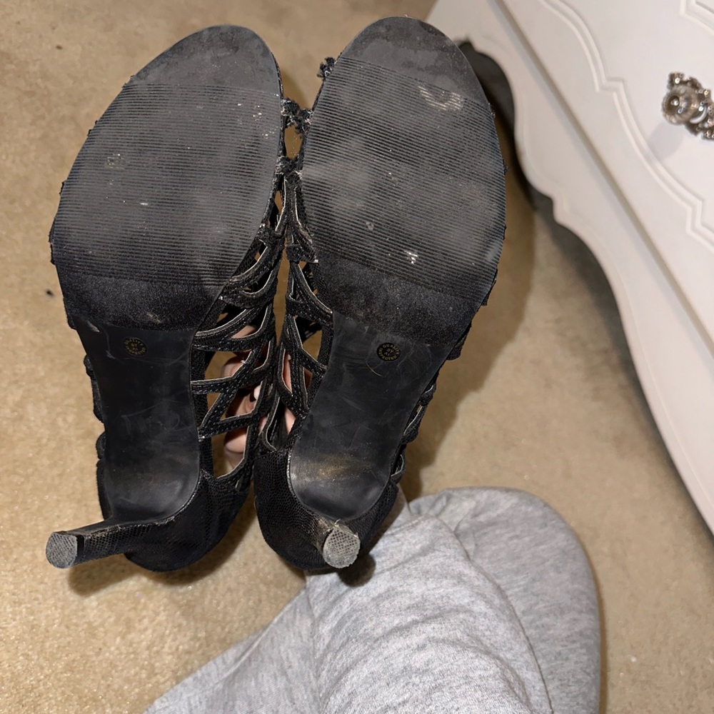 A.n.a Criss Cross 2.5 Inch Heels - Picture 4 of 5